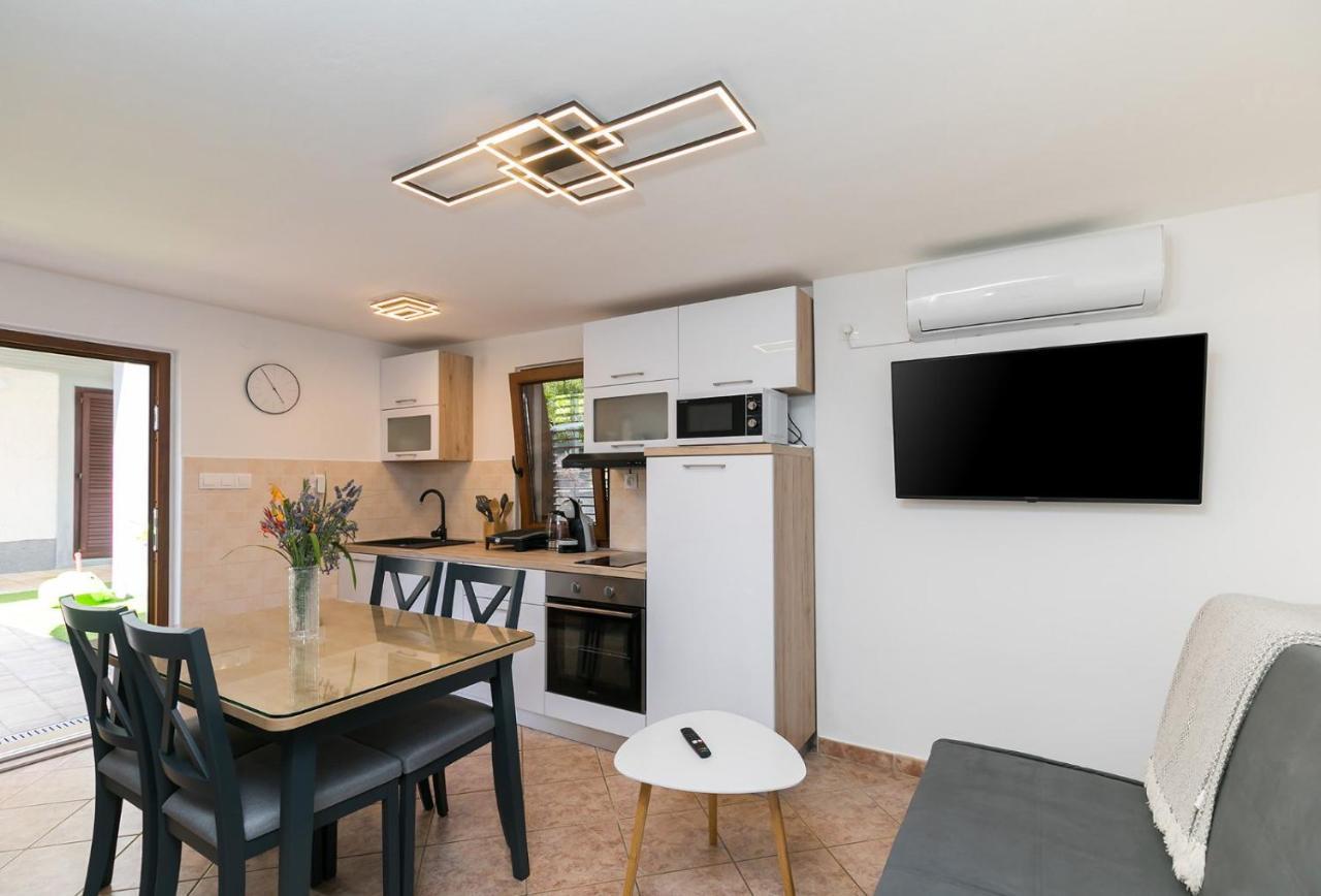 Apartman Lavanda NEW 2021 Porec Bagian luar foto